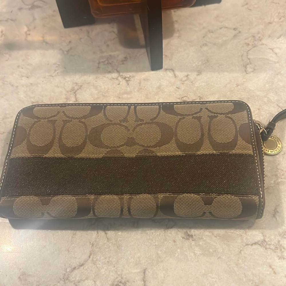 Used coach wallet
